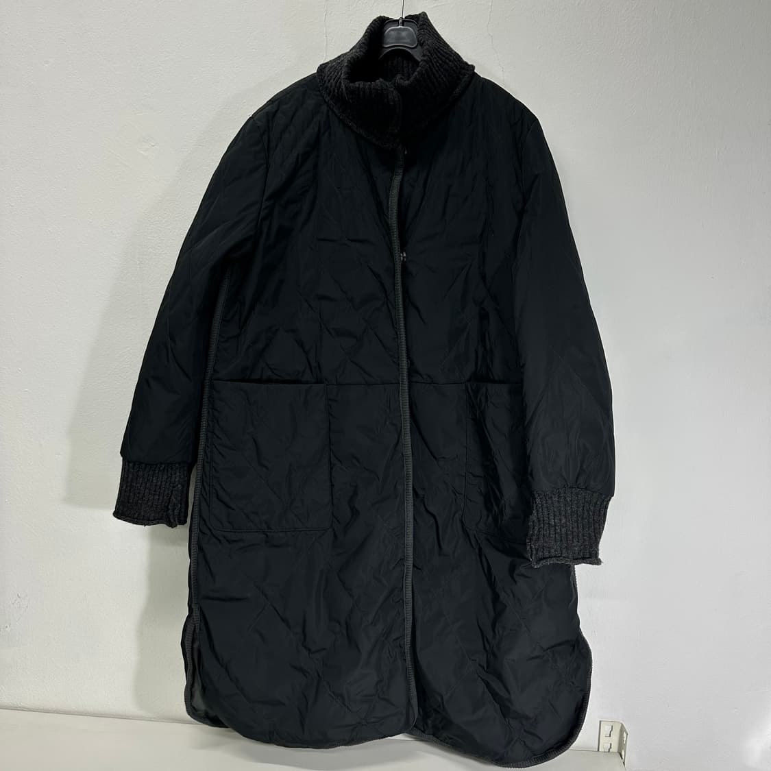 77 우먼L 소울 SOWOOL 그레이 니트배색 양면 롱패딩 상품이미지1