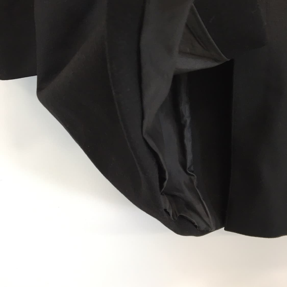 인사일런스 울리치 블랙 코트 S  상품이미지5