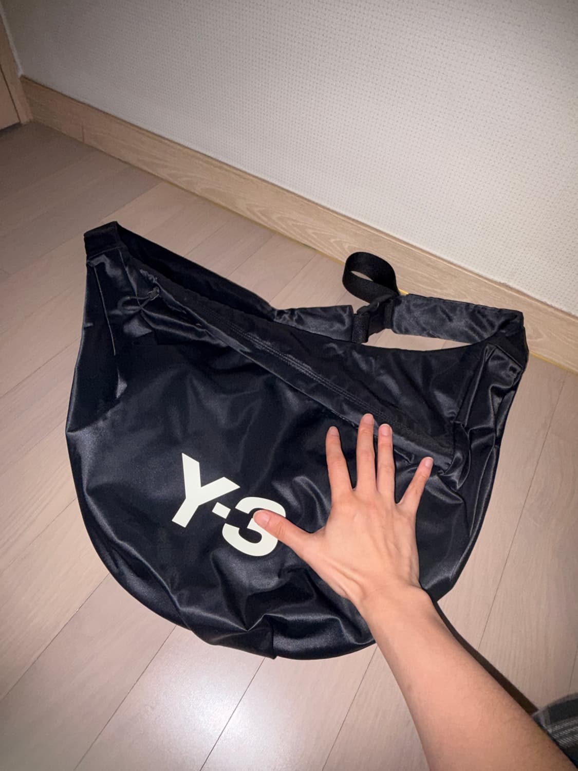 Y-3 크로스 바디 크로스백 상품이미지9