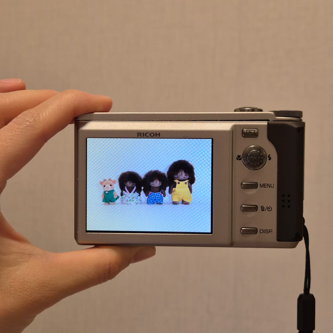 📷장원영 픽💫 리코 R8 실버 🤍🩶 상품이미지2