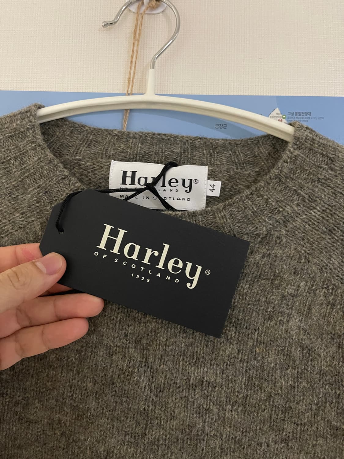 할리오브스코틀랜드 크루넥 니트 판매 상품이미지3