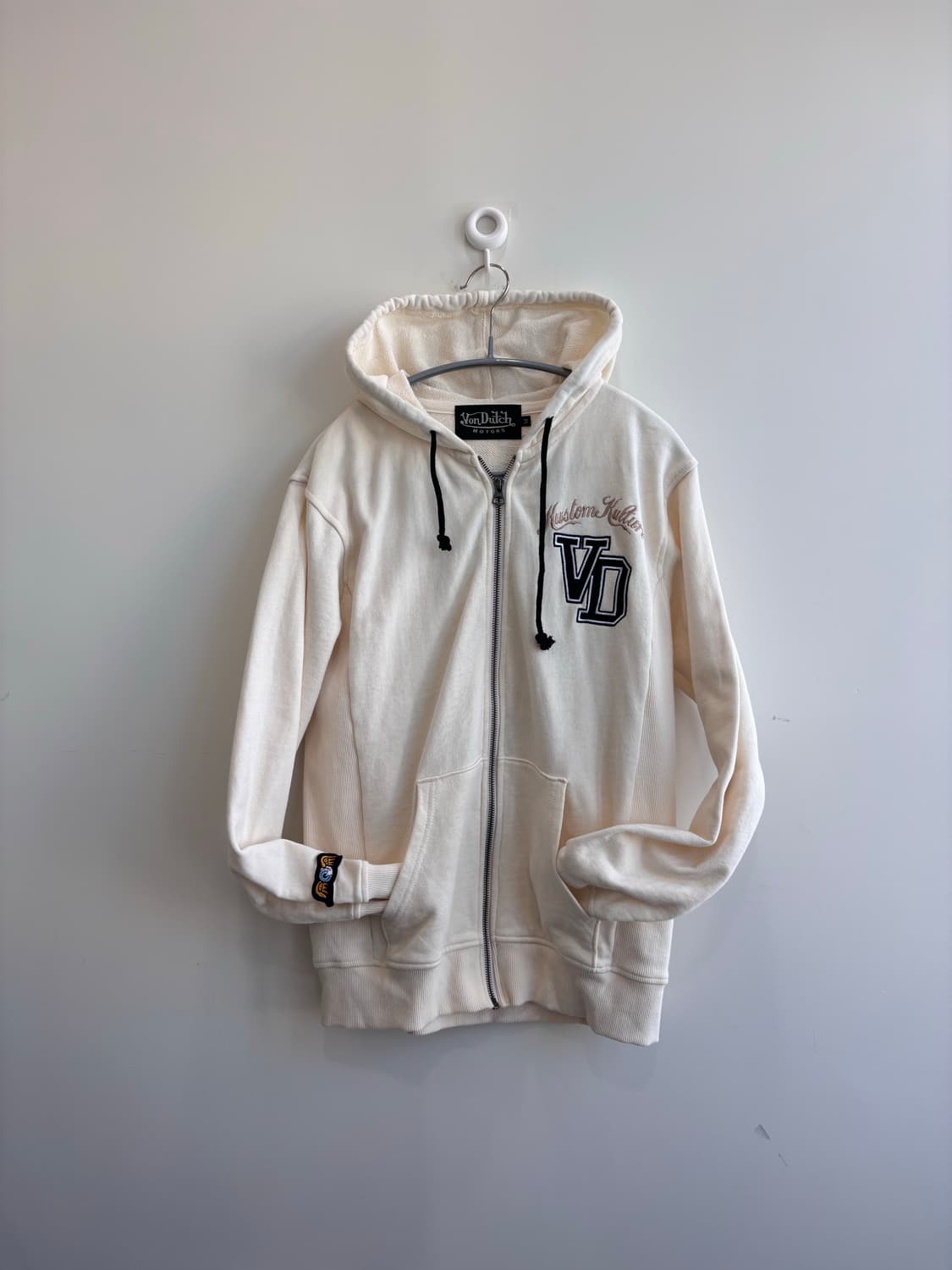 VON DUTCH 뒤판 자수 포인트 아이보리 후드집업 상품이미지1