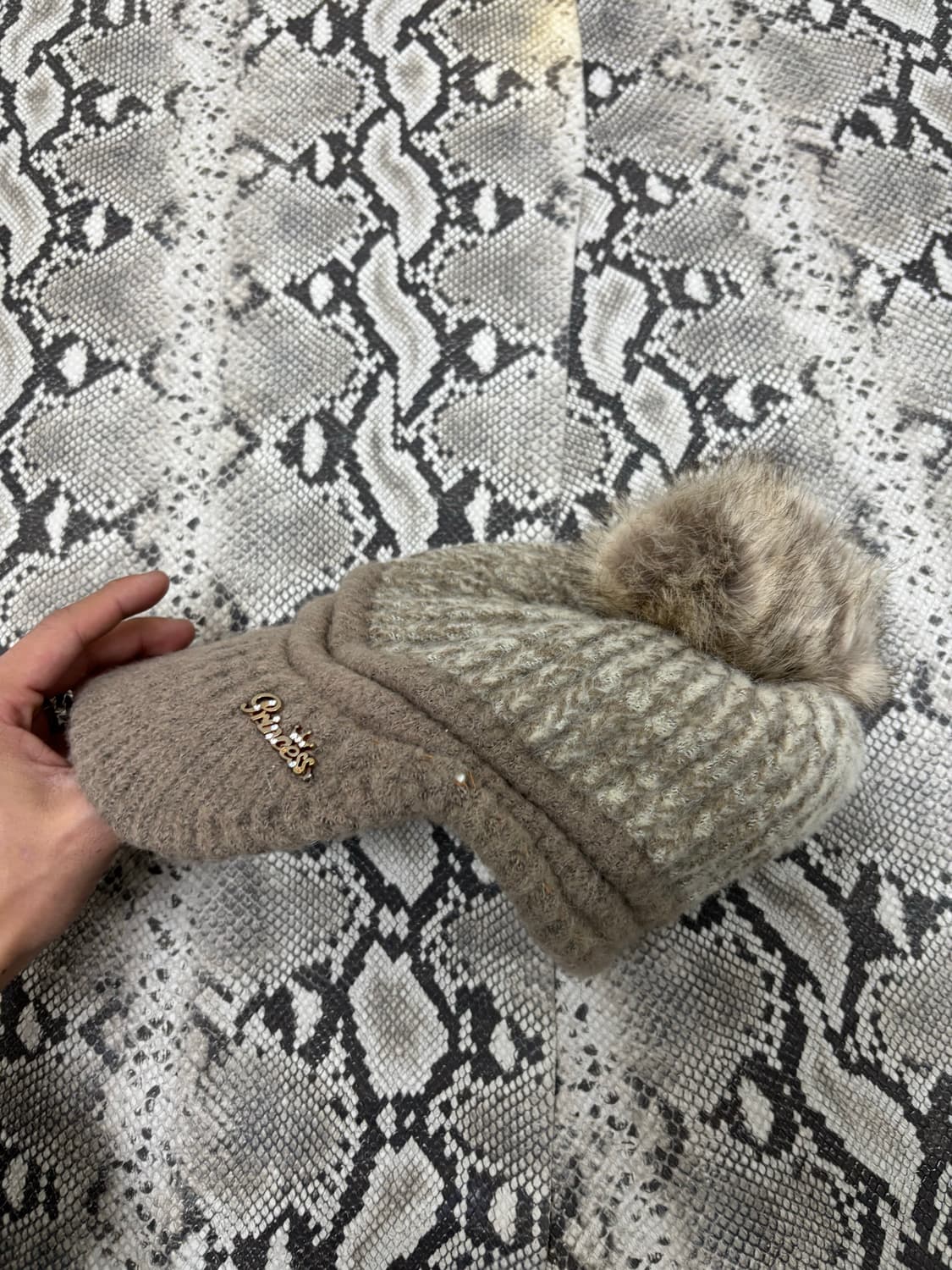 Fur Detail Knit Cap 상품이미지3