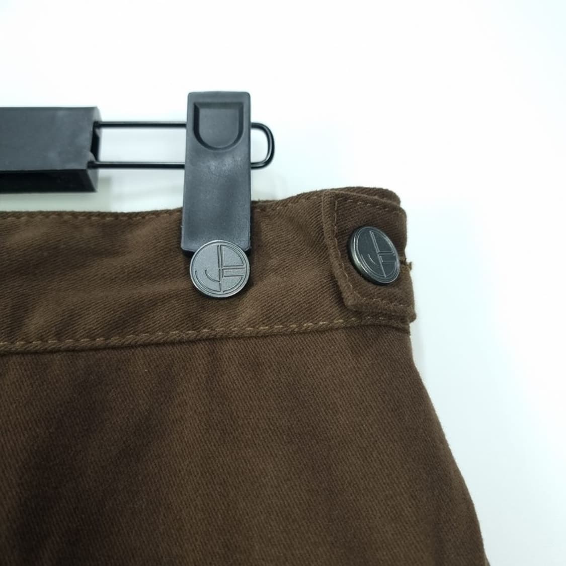 [아이돈워너셀] 딥 핀턱 와이드 트윌 벌룬 팬츠 올리브 카키 M20251 상품이미지7