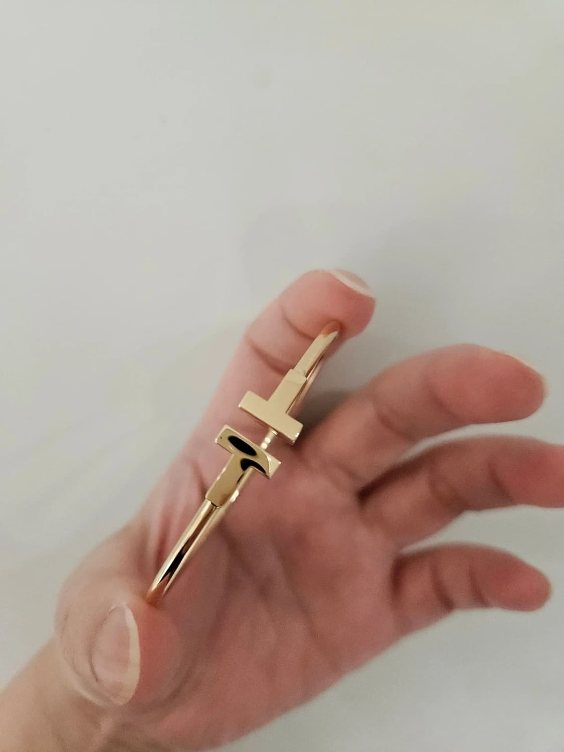 (새상품급) 티파니앤코 팔찌 T 와이어 브레이슬릿 M 상품이미지8