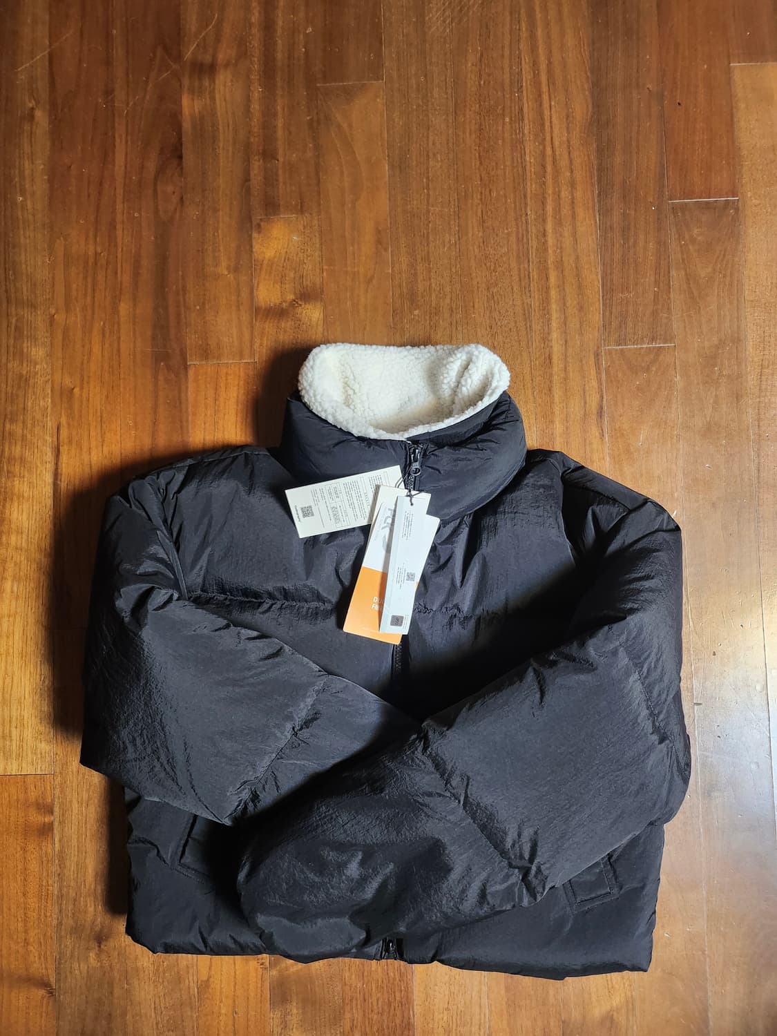 코드그라피 넥워머 크롭 에센셜 패딩_블랙 상품이미지7