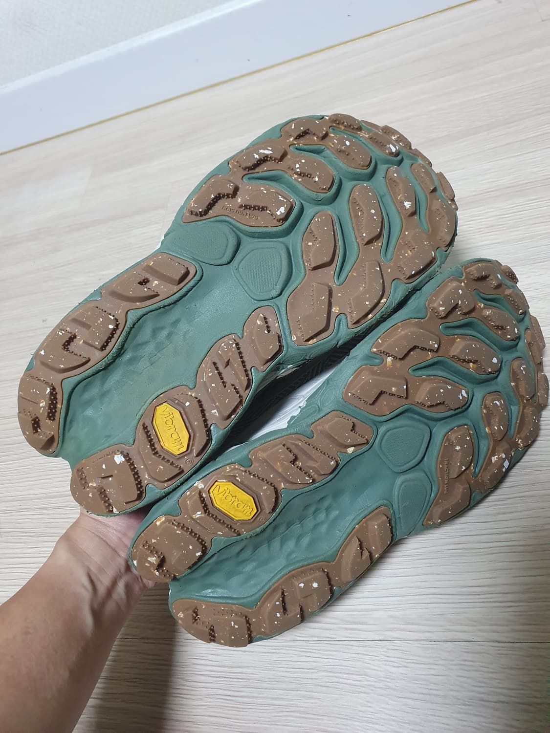 뉴발란스 프레쉬폼 모어 v3 트레일러닝화 260 상품이미지7