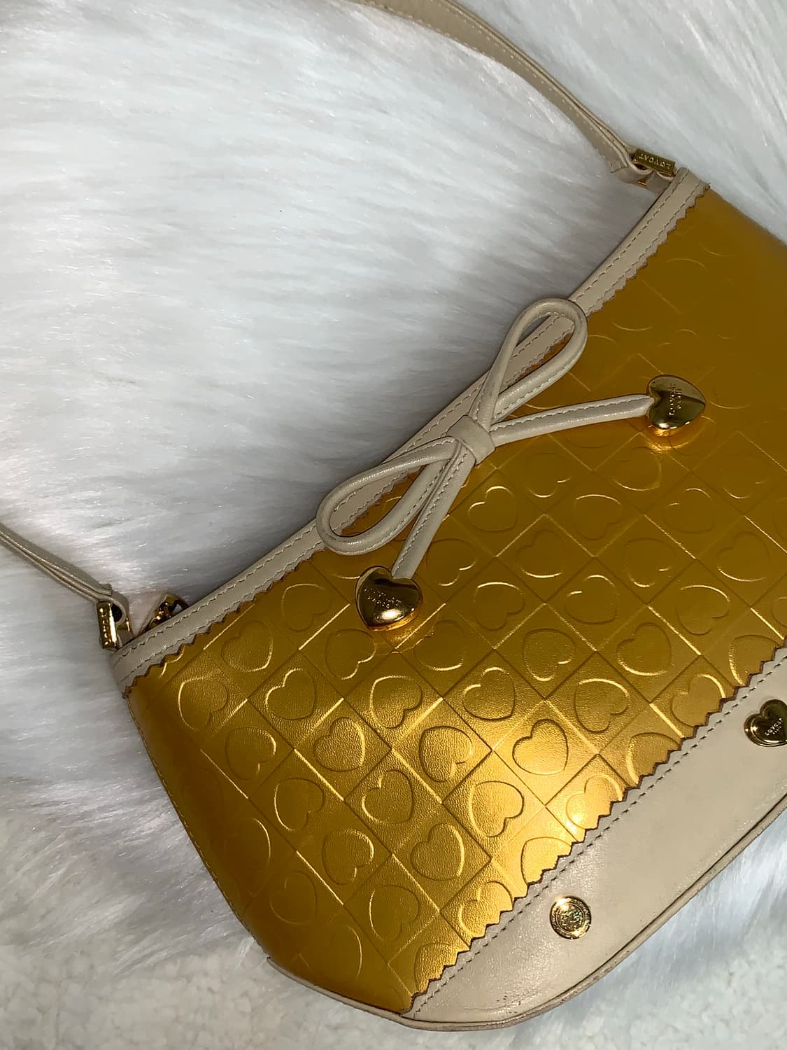 LOVECAT 러브캣 하트 숄더백 상품이미지1