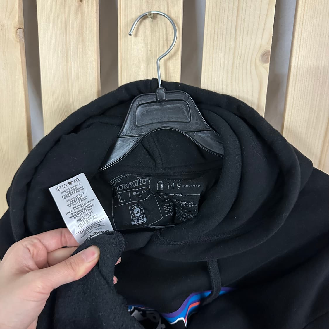 (L) 파타고니아 빅로고 블랙 후드티 상품이미지4