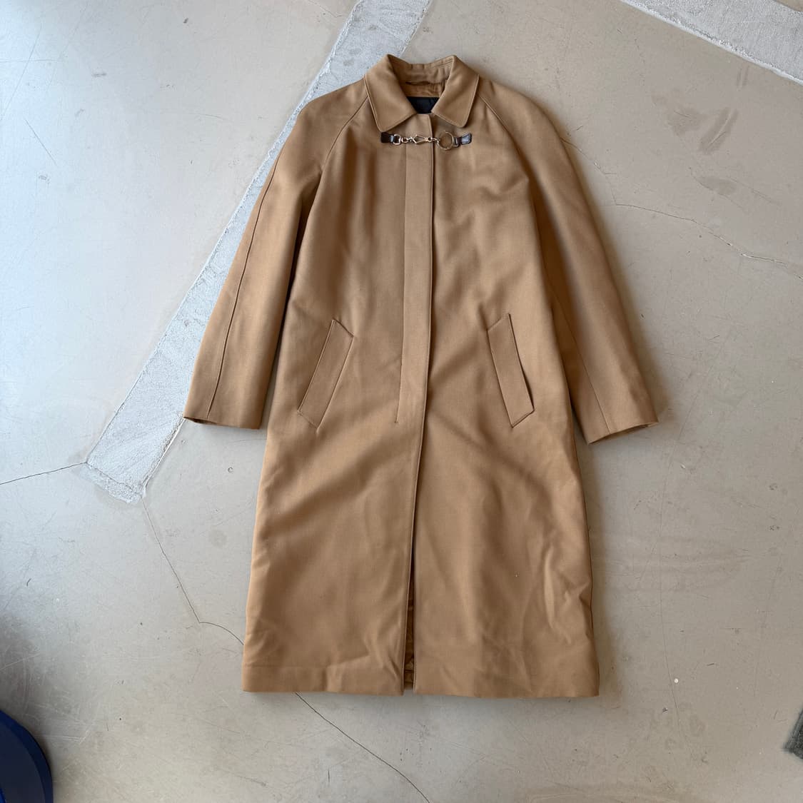 프라다 호스빗 발마칸 코트 상품이미지1