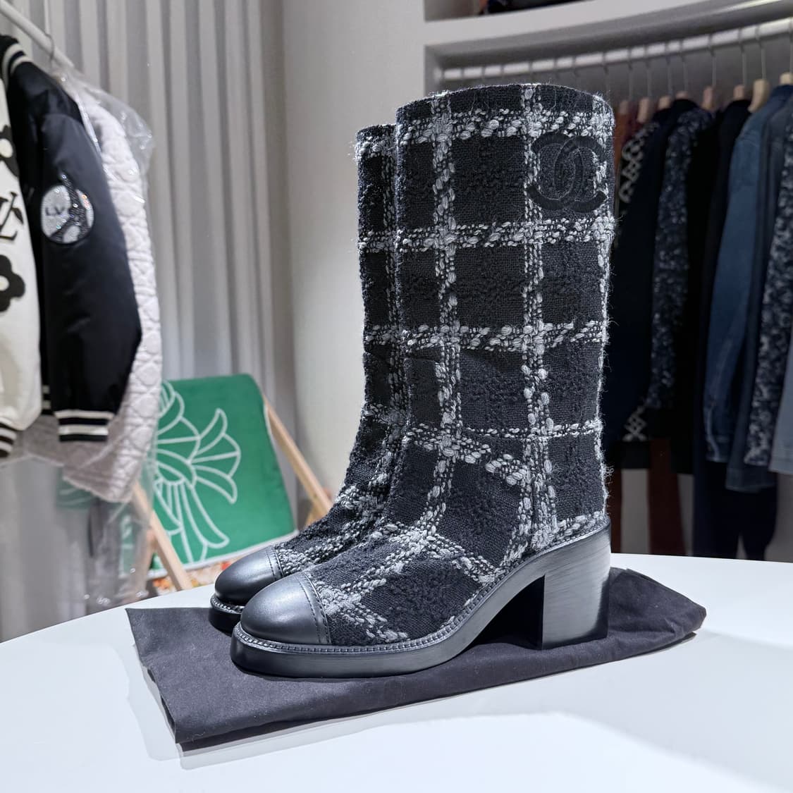 37 / 샤넬 울 트위드 페이던트 카프스킨 하이 부츠 상품이미지6
