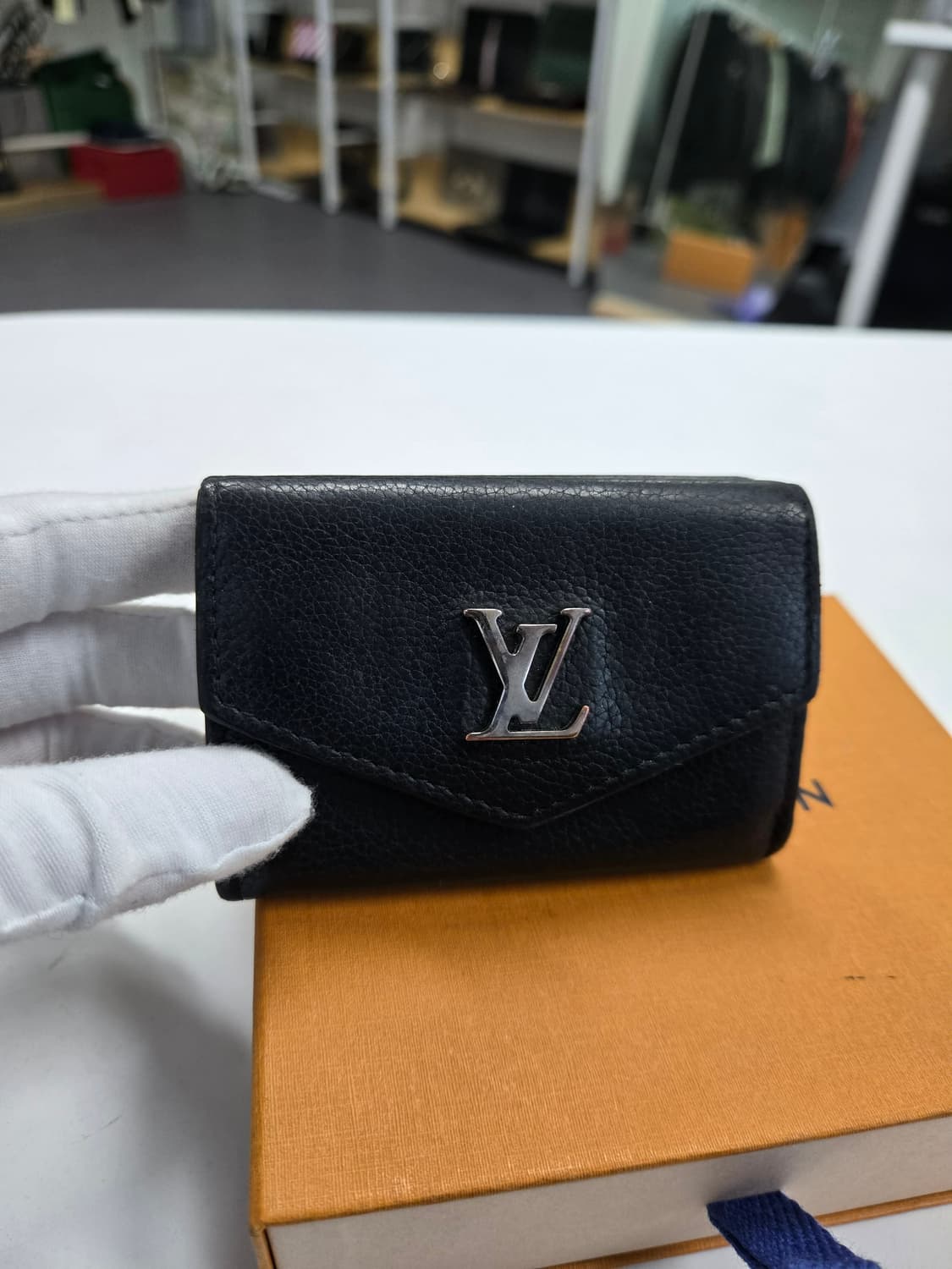 [정품][A금] 루이비통 락미니 반지갑 상품이미지1