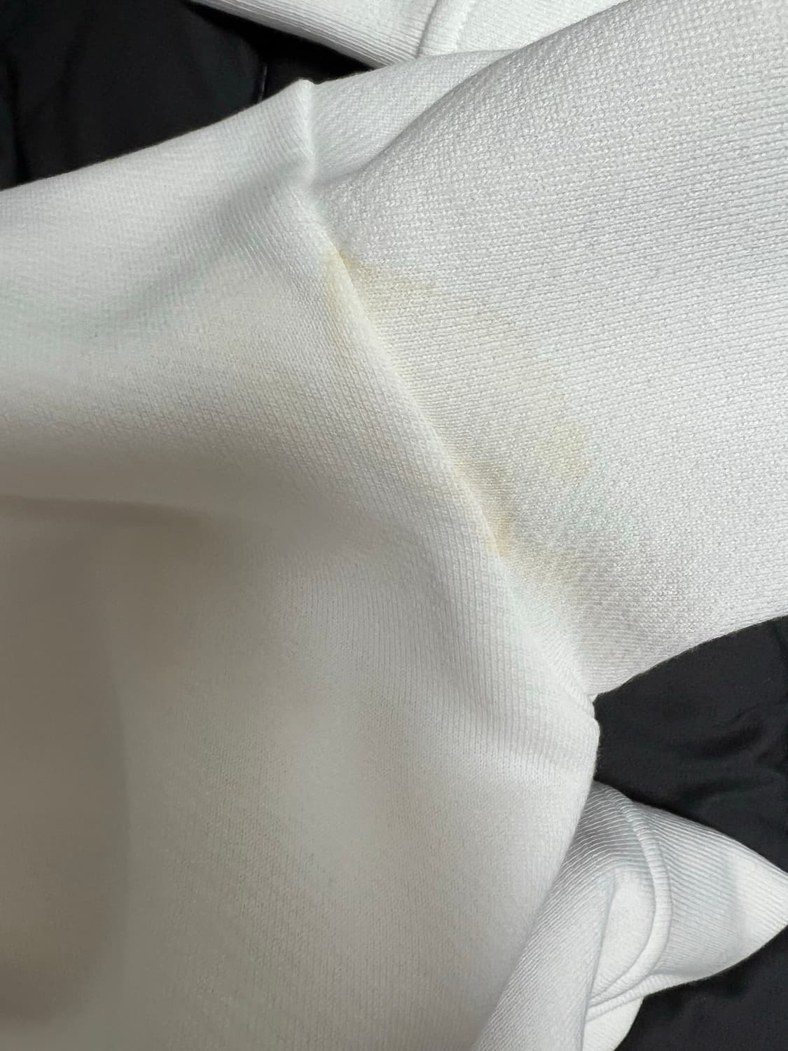 몽클레르 로고 스웨트셔츠 화이트 22FW 상품이미지8