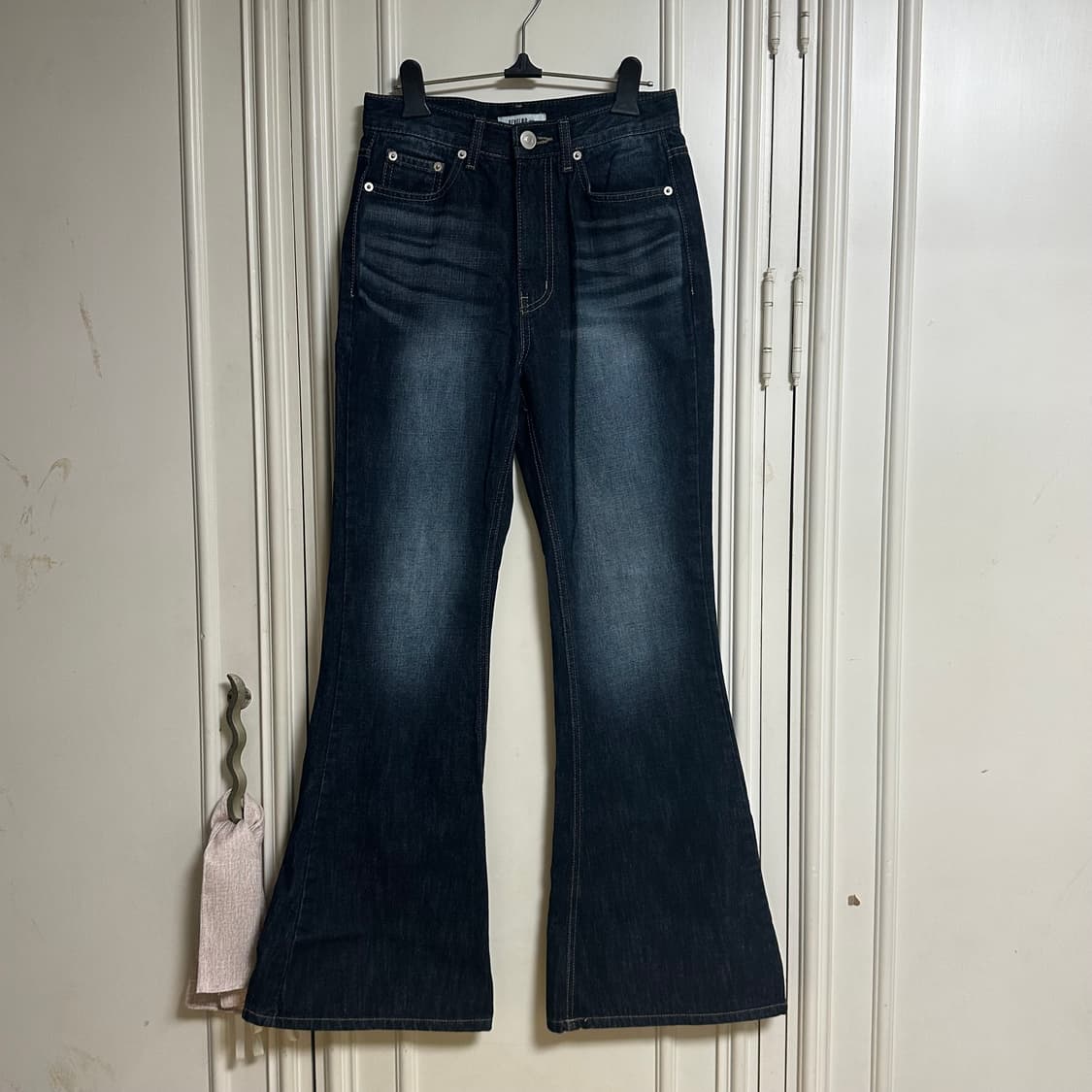 블랙업 워싱 부츠컷 데님 팬츠 S 상품이미지2