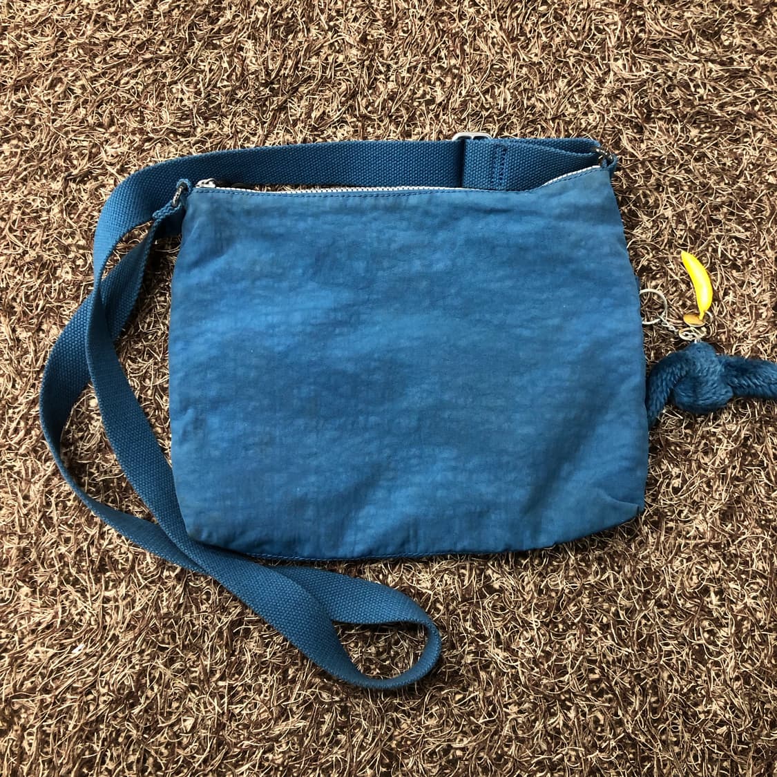 키플링 블루 크로스백 상품이미지3