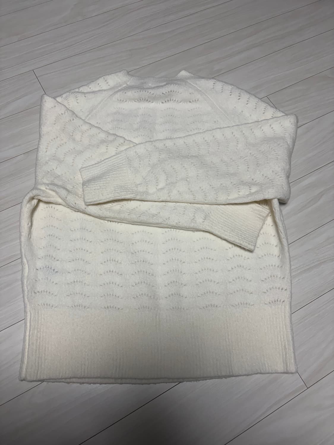 폴로 펀칭 니트 상품이미지4