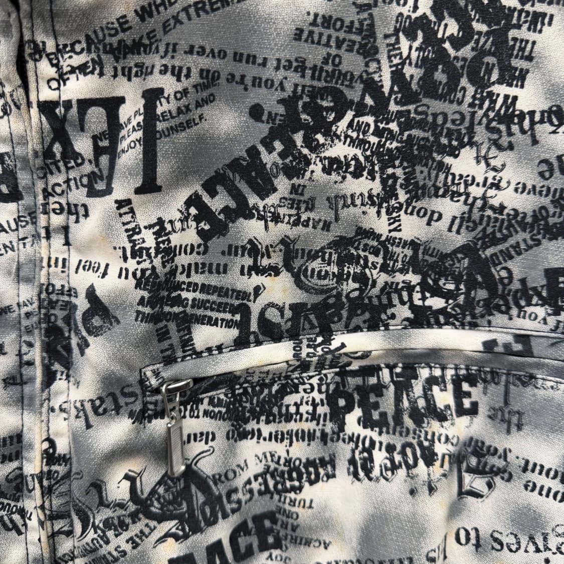 JPN 집업 자켓 올오버 타이포그래피 프린팅 디테일 레귤러핏 그레이 상품이미지8