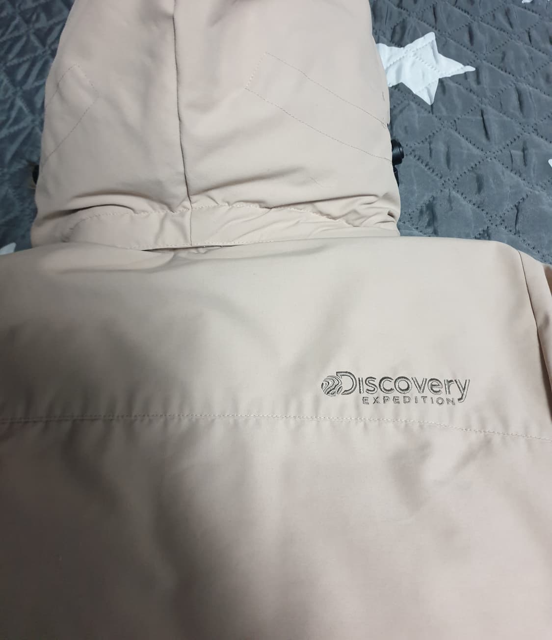 디스커버리 밀포드 라쿤퍼 구스다운 혜비 패딩 베이지 (95) 상품이미지3