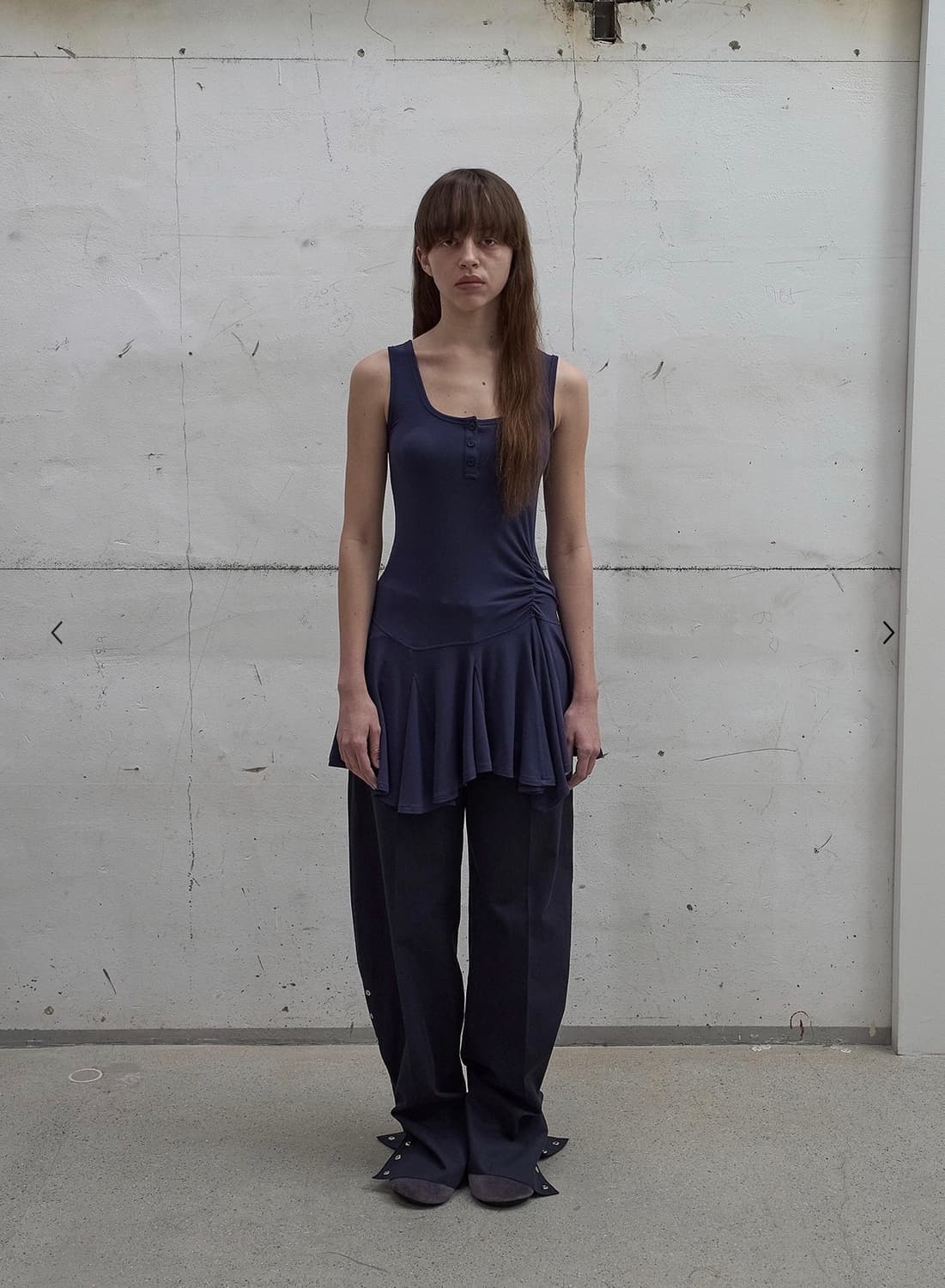 [LCDC] FRILL SLEEVELESS TOP (DARK NAVY) 상품이미지2