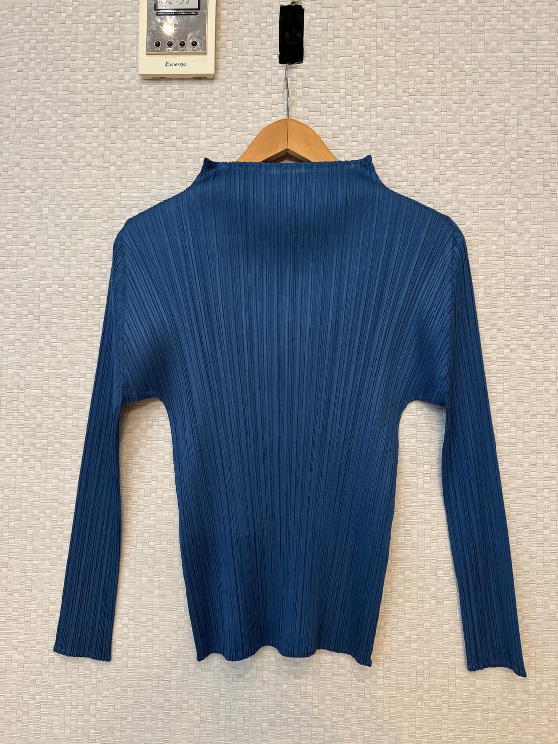 플리츠플리즈 반목 긴팔 탑 네이비 상품이미지2