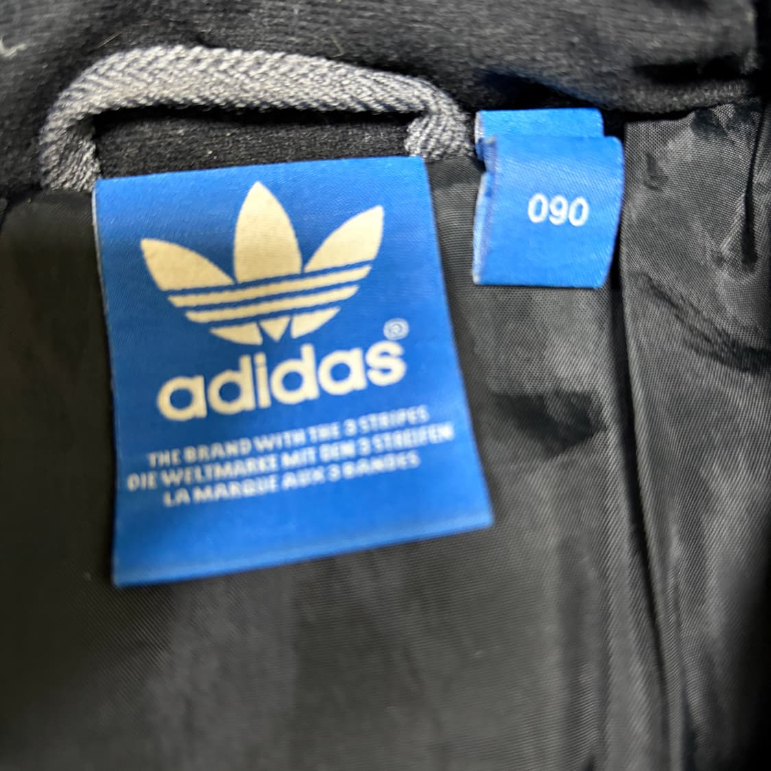 아디다스 헤링본 파이어버드 로고 덕다운 패딩 상품이미지3