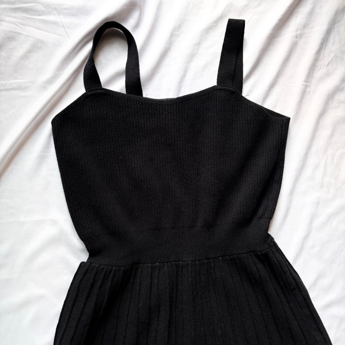 플라스틱 아일랜드 플리츠 롱 원피스 상품이미지2