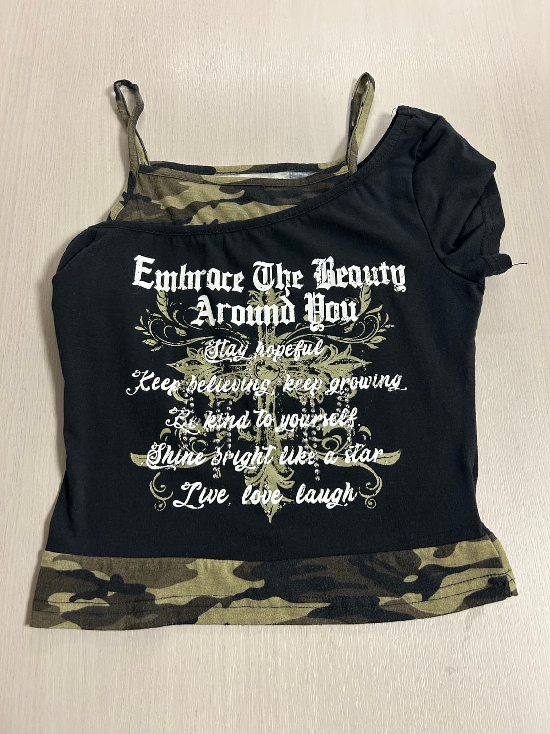 카모 크롭 티셔트 상품이미지1