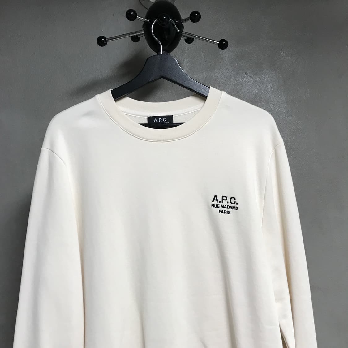 APC 아페쎄 맨투맨 아이보리 XL 상품이미지2