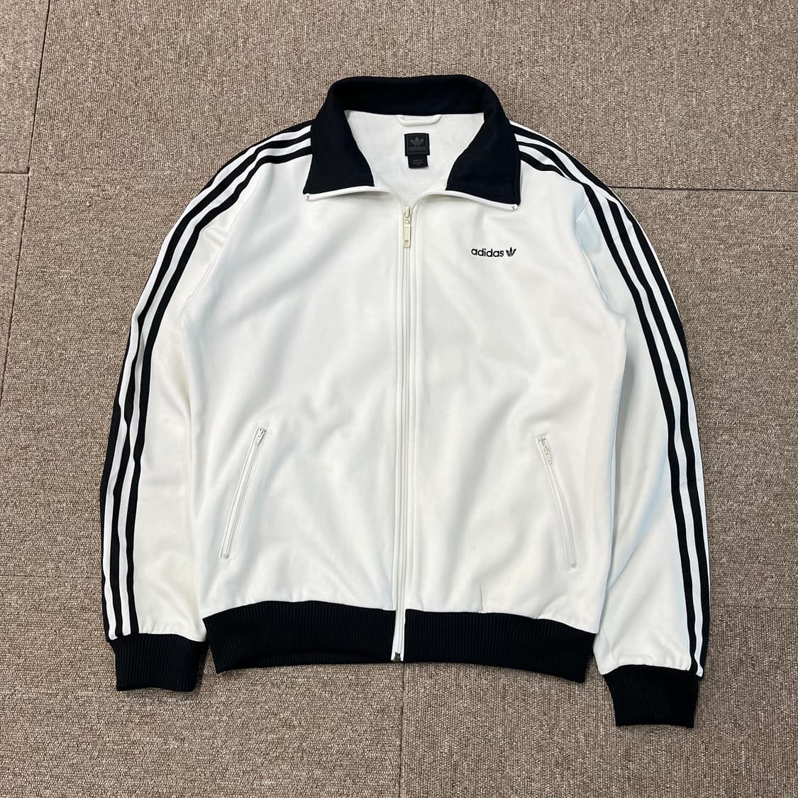 아디다스 버켄바우어 트랙탑 상품이미지2