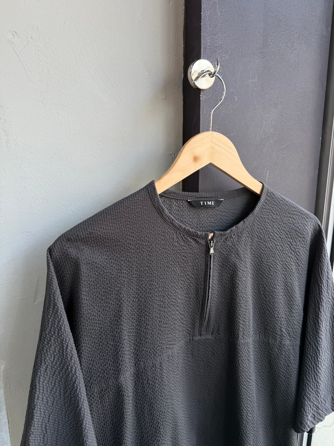 105/ 타임옴므 24SS 익스클루시브 시어서커 하프집업 상품이미지4