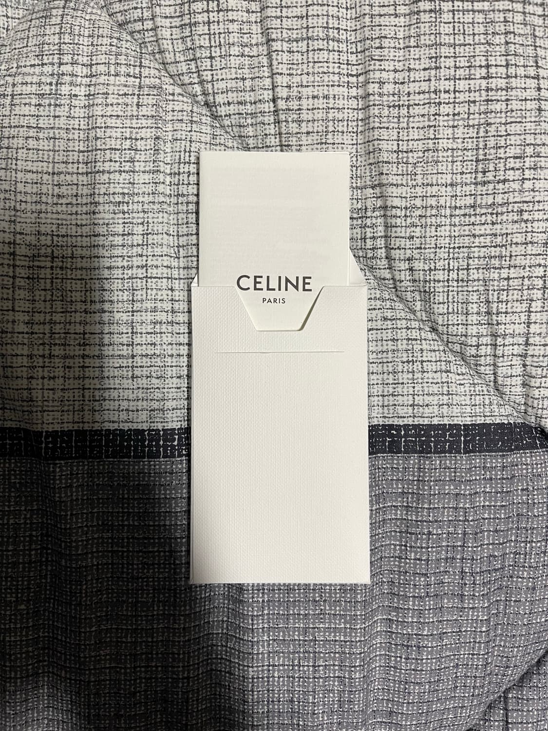 셀린느 미디엄 메신저백 블랙 새상품 상품이미지5