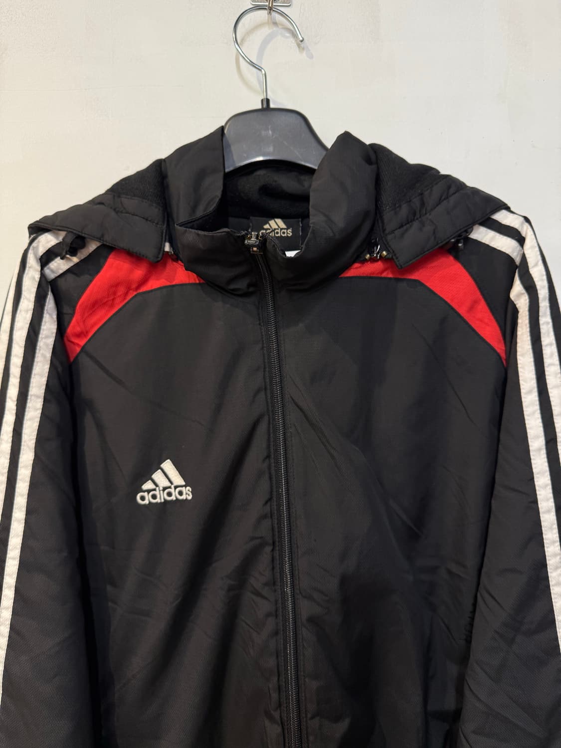 아디다스 블랙 패딩바람막이 상품이미지2