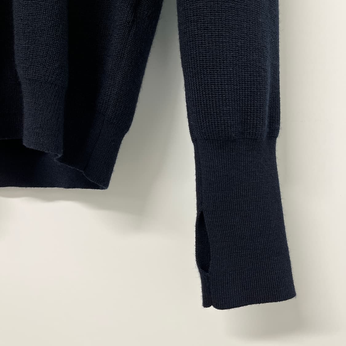 17FW 유니클로U 르메르 핑거홀 터틀넥 스웨터 XL 상품이미지6