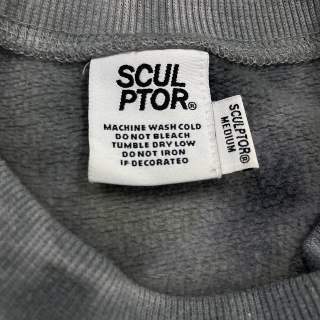 스컬프터 그레이 컬러 프린팅 빅로고 맨투맨 상품이미지3