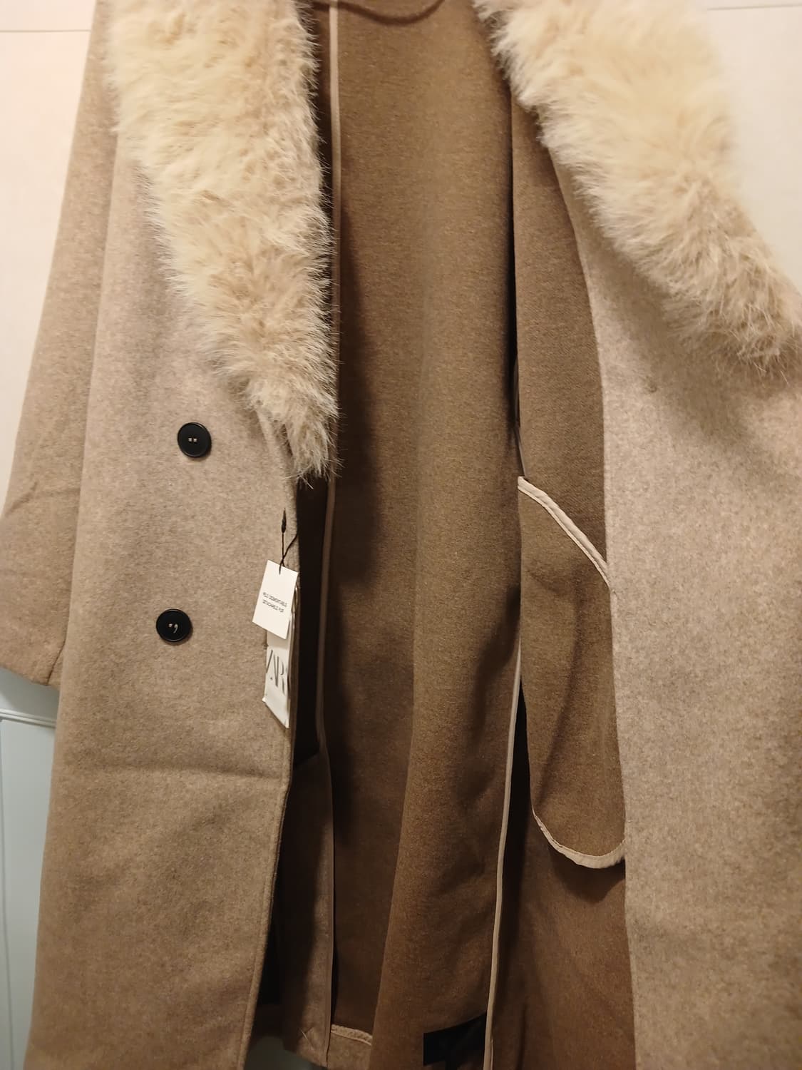 자라 정품 여성 퍼 롱코트 M 사이즈 상품이미지4