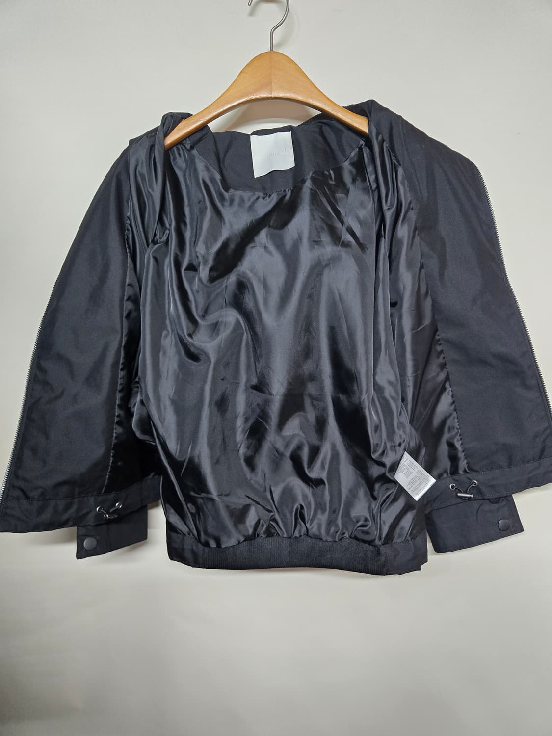 더스튜디오케이 THE STUDIO K 후드 숏 바람막이 66 상품이미지3