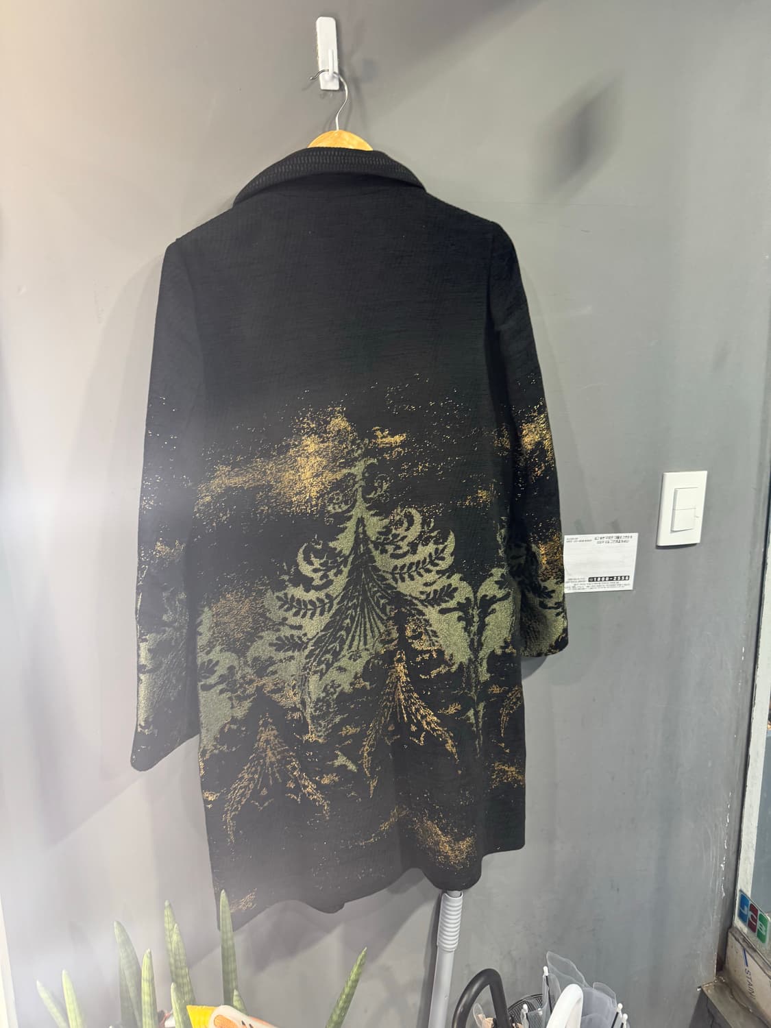 에트로 블랙 금장 패턴 자켓 상품이미지5