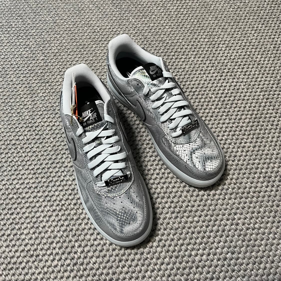 나이키 x 코비 에어포스 로우 렌티큘러 상품이미지2