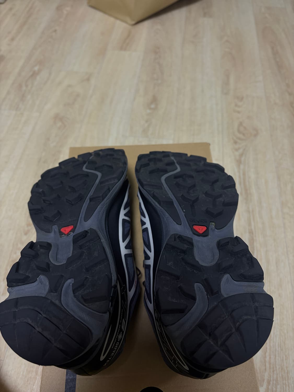 살로몬 에보니 245 상품이미지1