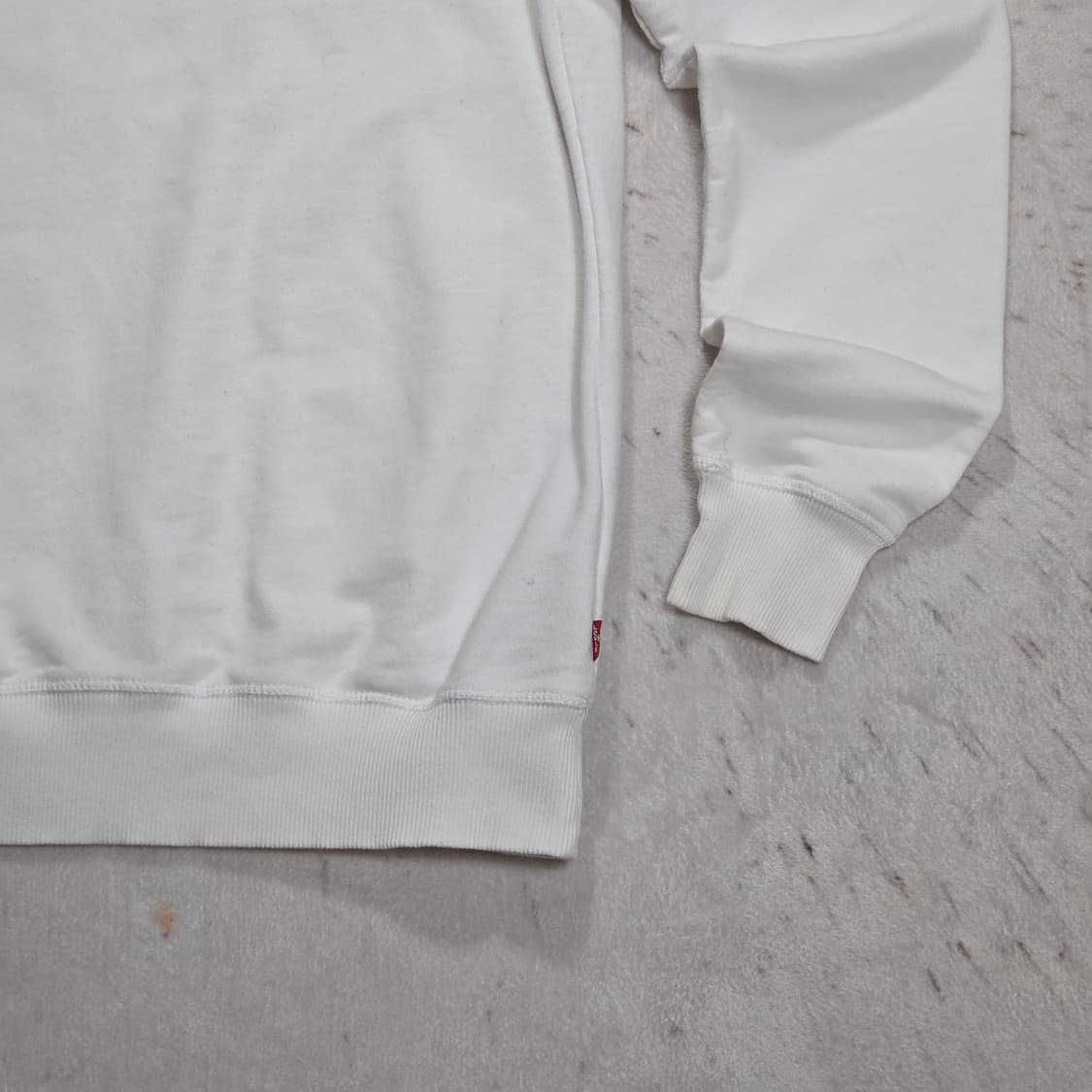 리바이스 화이트 빅로고 맨투맨 상품이미지3