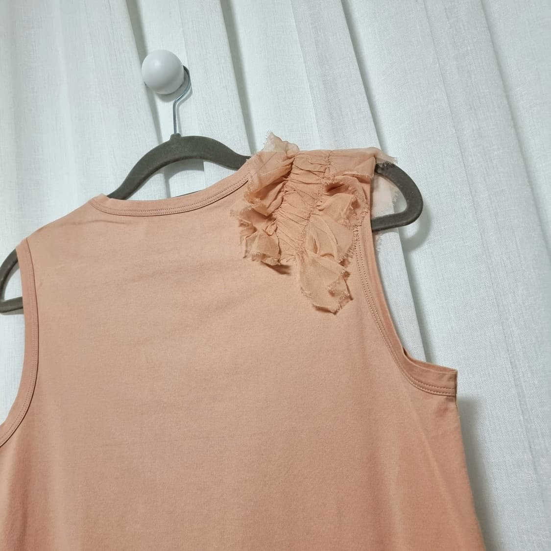 N21 누메로 벤투노 실크러플 슬리브리스 코튼 티 (55) 상태최상 상품이미지6