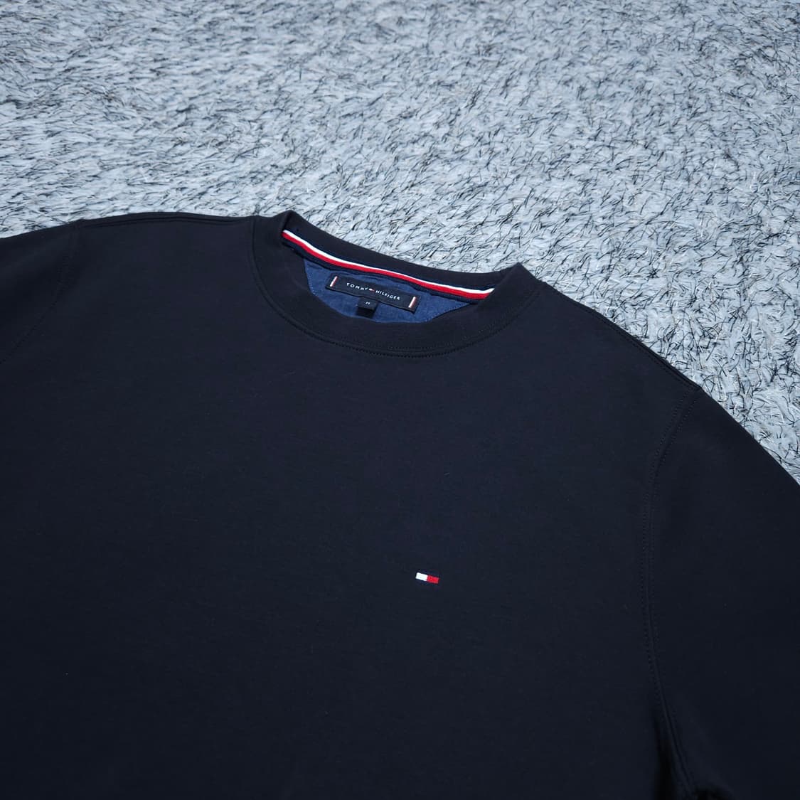 타미힐피거) M 남자 블랙 맨투맨티셔츠 / 왕눈이샵 상품이미지4