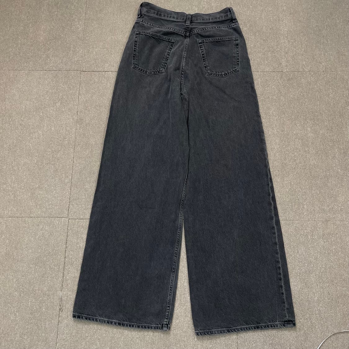 cos 코스 와이드핏 블랙 워싱 데님 25 상품이미지5