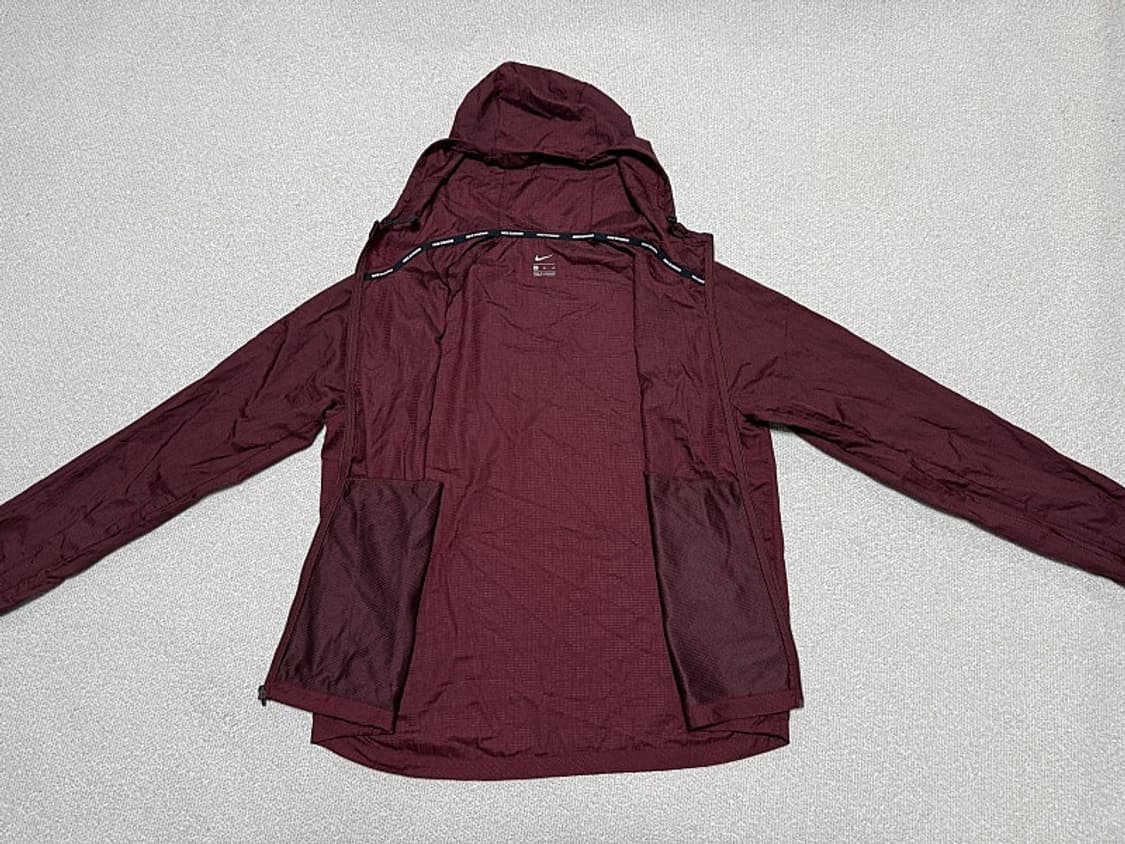 나이키 에센셜 조깅 런닝용 후디 자켓 남성용 105사이즈 상품이미지2