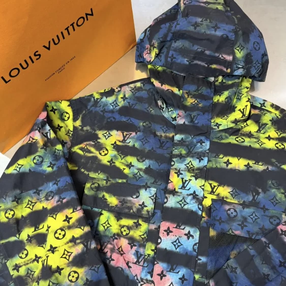 [정품] 루이비통 모노그램 멀티컬러 윈드브레이커 셔츠 자켓 XL 상품이미지1