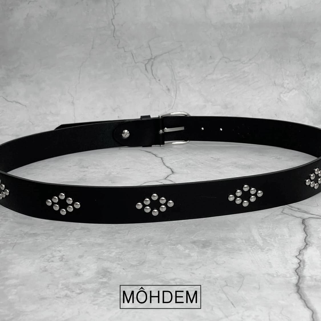 [Unisex] 다이아 스터드 이태리소가죽 벨트 상품이미지4