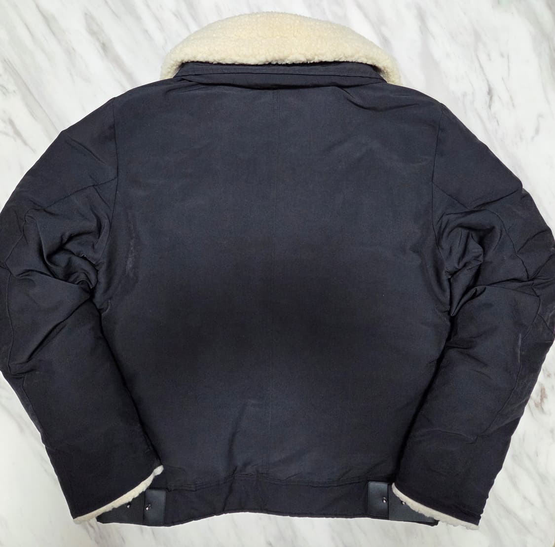 뉴발란스 다운 패딩 무스탕 상품이미지3