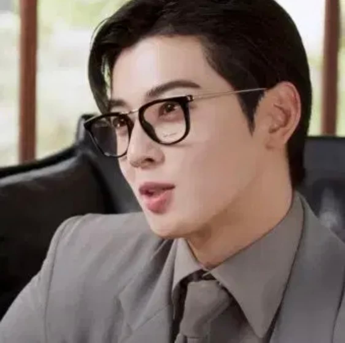 생로랑 차은우 SL753 뿔테안경 상품이미지2