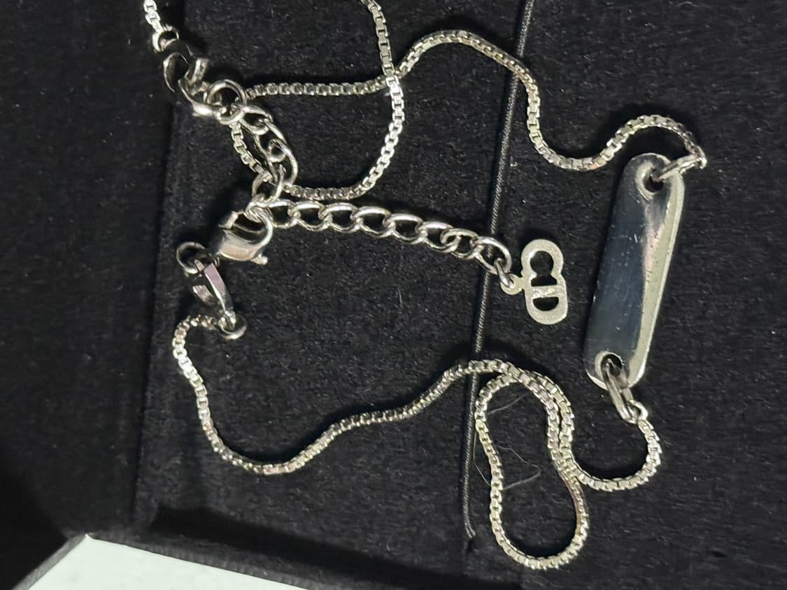 디올 Dior 은장 로고 바 목걸이 상품이미지3