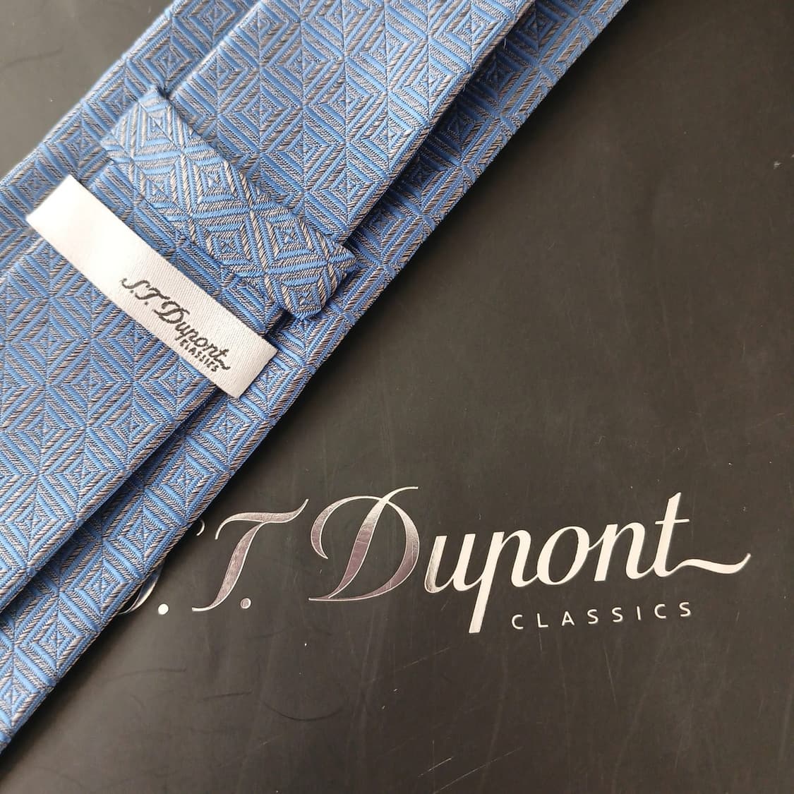 듀퐁 실크 블루 지오메트릭 넥타이 7.9cm A+등급 A19530
 상품이미지7